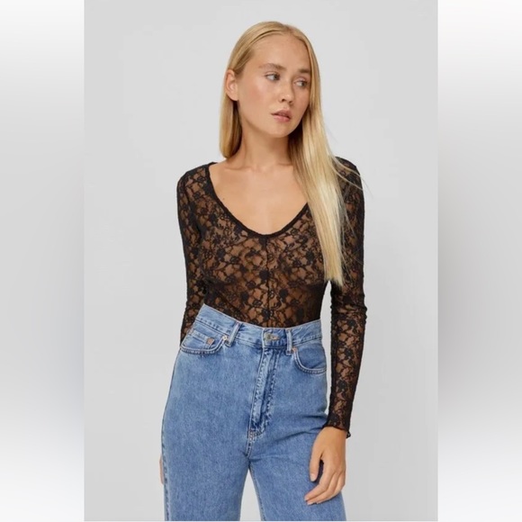 Stradivarius by Zara Lace Bodysuit - Picture 4 of 9